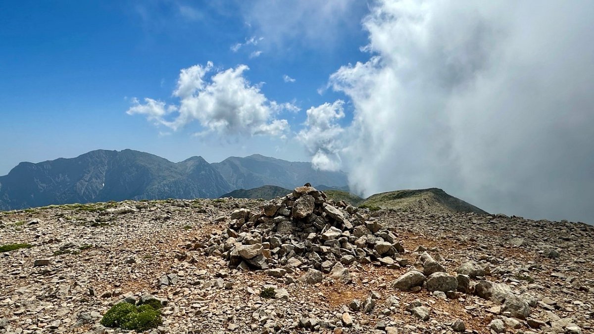 Μελινταου (2133&nbsp;m)