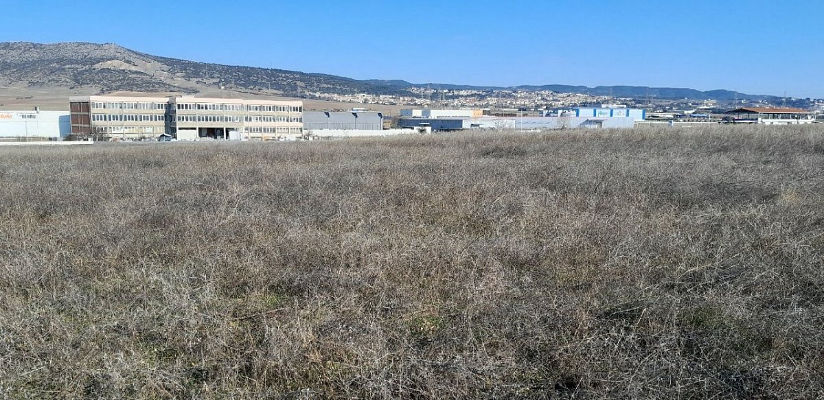 Δυο Τούμπες (136&nbsp;m)