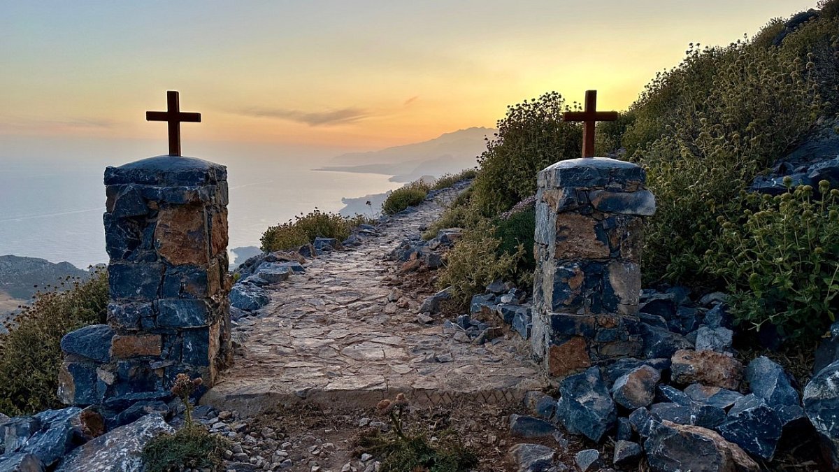 Τίμιος Σταυρός (433&nbsp;m)