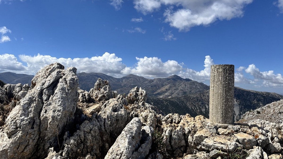 Καρφί (1148&nbsp;m)