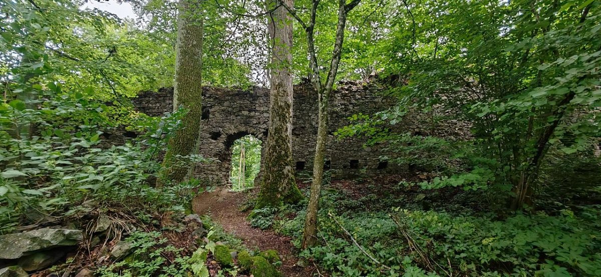 Nový Herštejn (681&nbsp;m)
