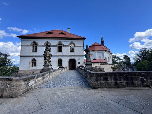 Valdštejn