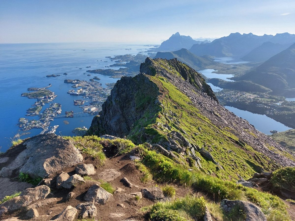 Fløya (590&nbsp;m)
